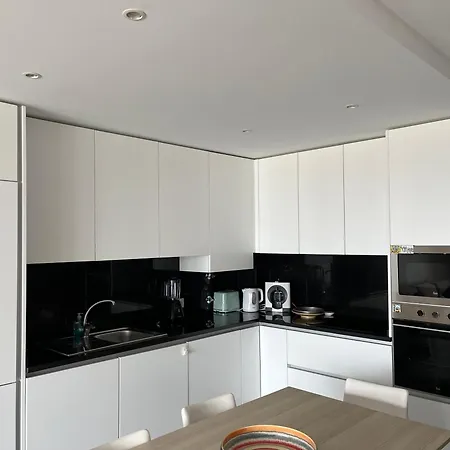 Sitio Oceans View Apartamento *